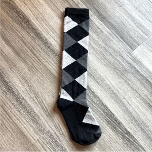 Express Knee Socks